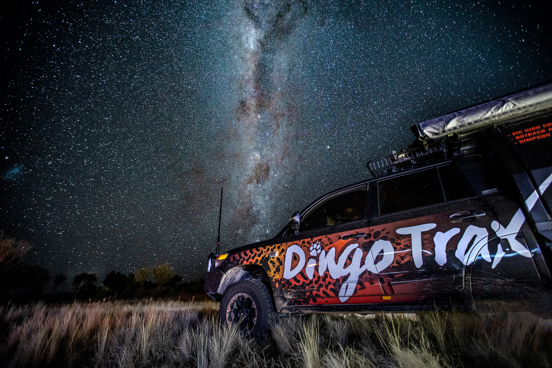 Dingo Tracks 4WD beneath the Milky Way